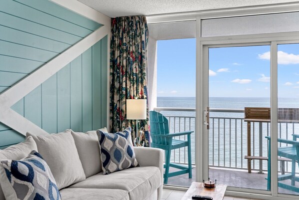 Smart TV, fireplace, books, offices