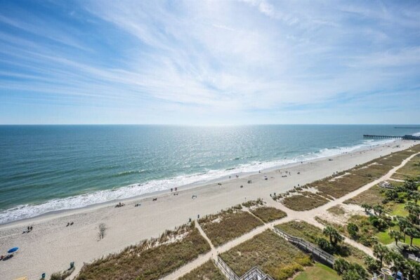 Beach nearby - Oceanfront Condo Indoor Outdoor Pools Lazy River (Myrtle Beach)