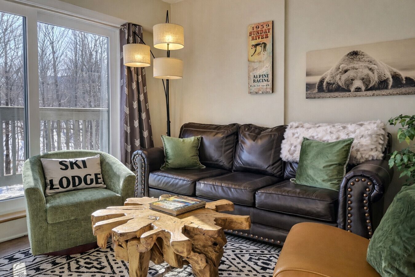 Smart TV, fireplace, offices
