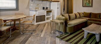 TERRACE KING SUITE
