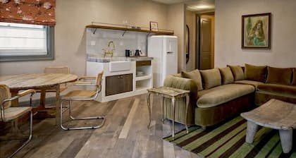 TERRACE KING SUITE