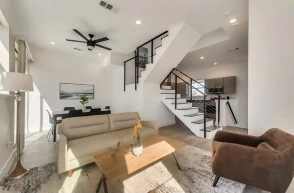 Télévision, espaces bureaux