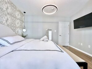 Literie de qualité supérieure, couette en duvet d'oie, bureau