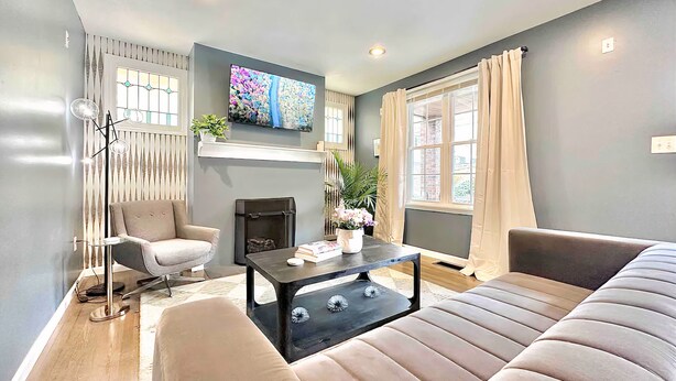 Luxury House | Living area - The Beverly at Mt. Lebanon by Luxe PGH (Pittsburgh)
