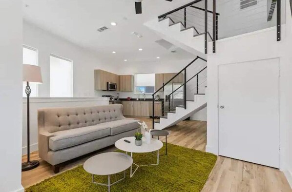 Living area - another amazing downtown view no.10 (Dallas)