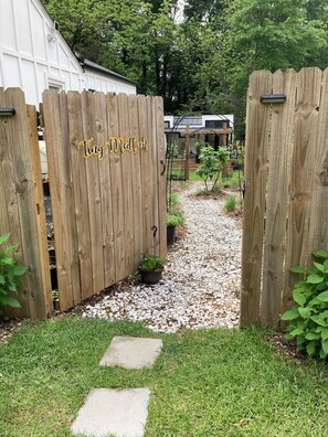 Enceinte de l’hébergement