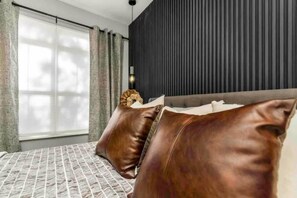 1 chambre, fer et planche à repasser, Wi-Fi gratuit, draps fournis