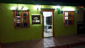 Exterior - Casa Hostal las Palmeras (Guatapé)
