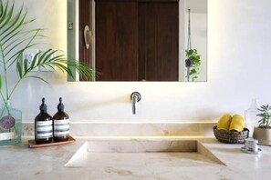 Bathroom - Bohemian Luxury - Private Pool, Bikes, Beach Club (Aldea Zama, Tulum)