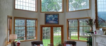 Cozy 4 bedroom Luxury Villa retreat in Appleton.