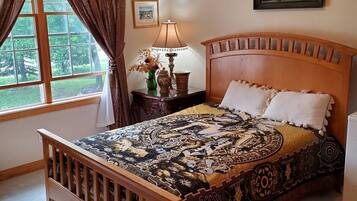 4 camere, una scrivania, ferro/asse da stiro, culla da viaggio