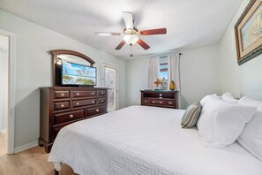 2 chambres, fer et planche à repasser, Wi-Fi gratuit, draps fournis