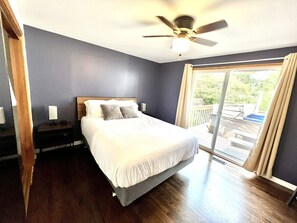 4 soveværelser, skrivebord, strygejern/strygebræt, weekendseng