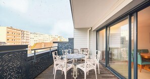Outdoor dining - Appartement en Plein Centre Ville : 103 (LE TOUQUET PARIS PLAGE)