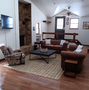 Smart TV, mesa de ping pong