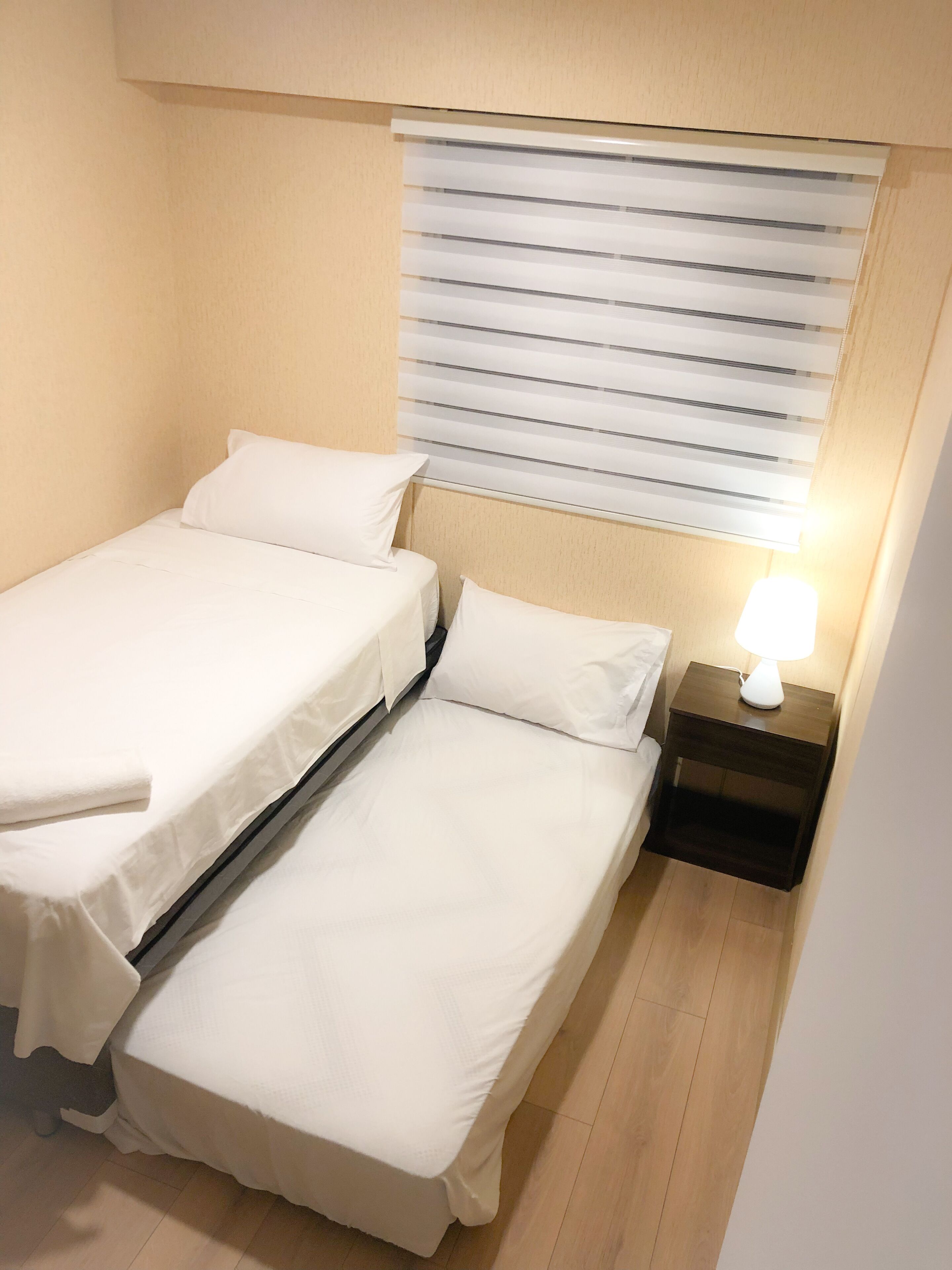 3 slaapkamers, een strijkplank/strijkijzer, wifi, beddengoed
