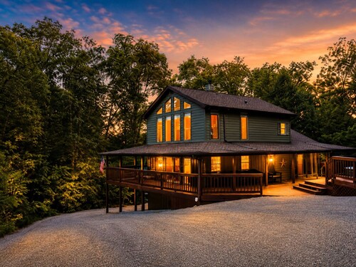 Sip, Hike, Relax - A Private 20-Acre Haven in Wine Country