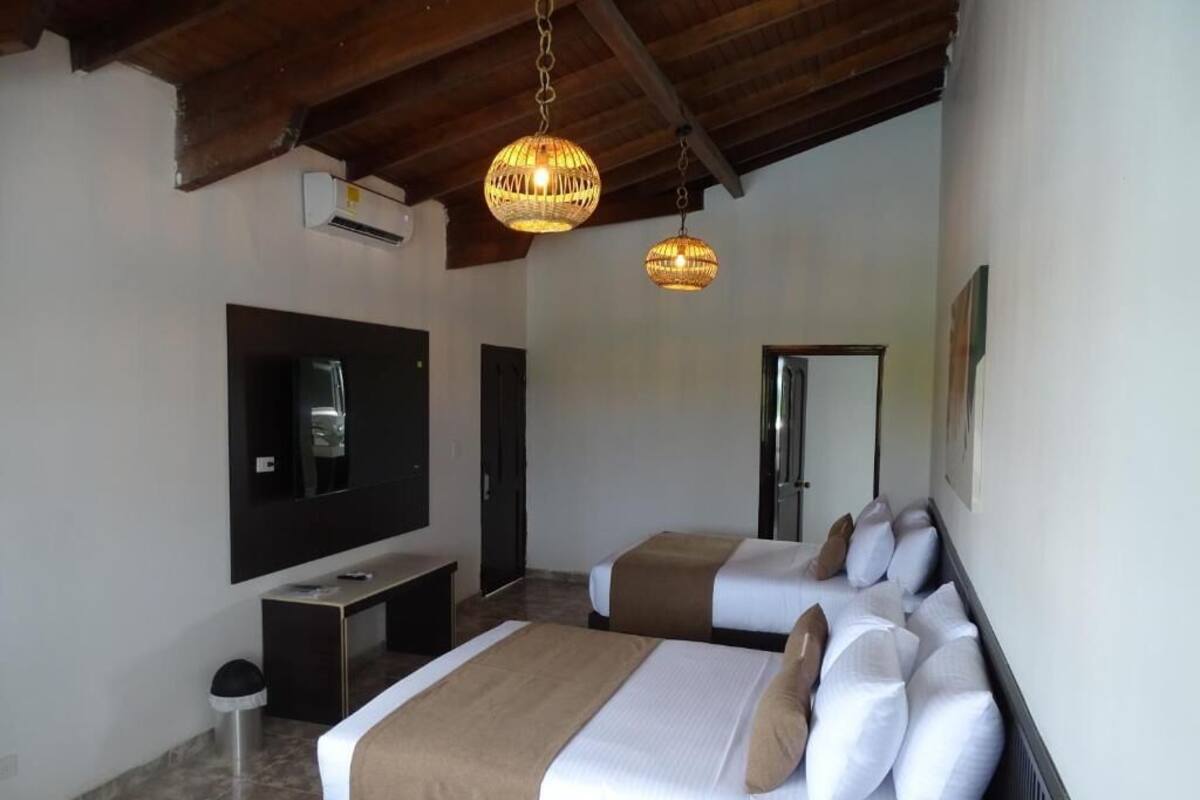 Superior fyrbÀddsrum | Gratis wi-fi och sÀngklÀder