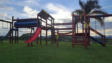 Area anak-anak