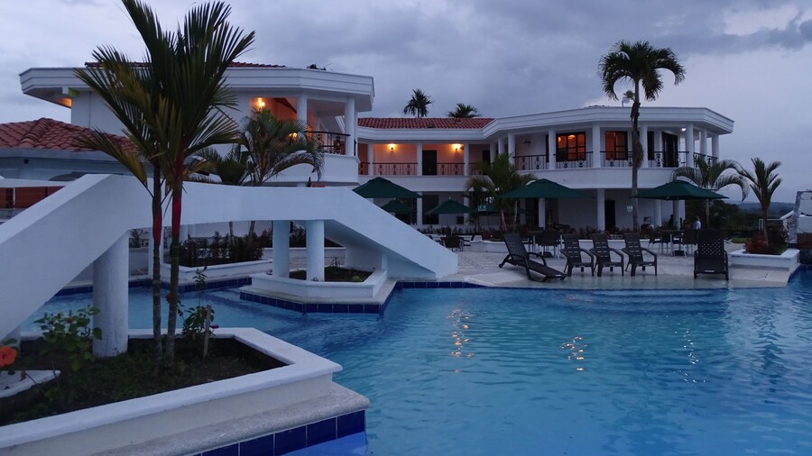 Hotel Palmas De Alcalá