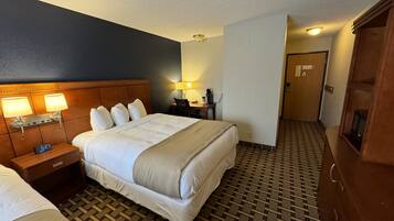 Standard-Doppelzimmer | 1 Schlafzimmer, Schreibtisch, laptopgeeigneter Arbeitsplatz