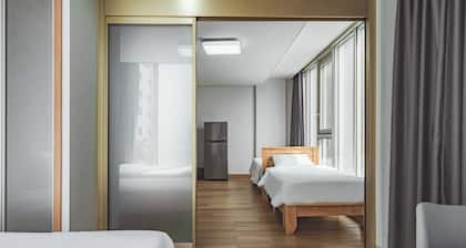 Brown Suites Hotel Sinchon Central
