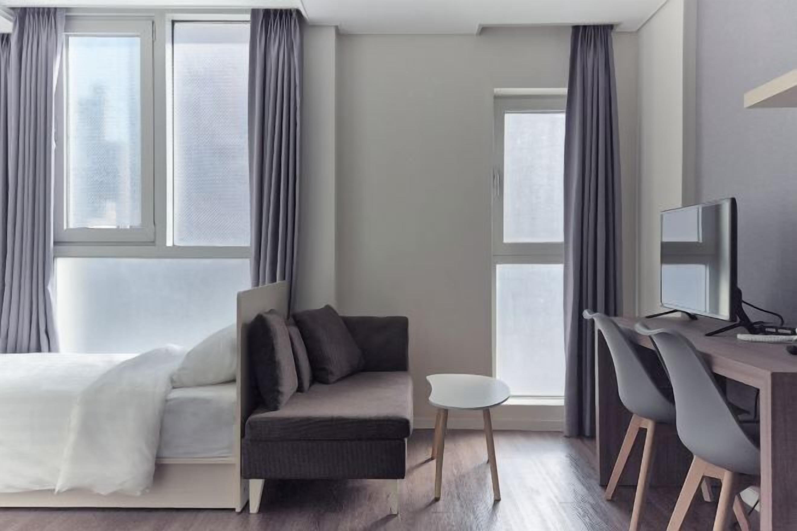 Desk, blackout drapes, iron/ironing board, free WiFi