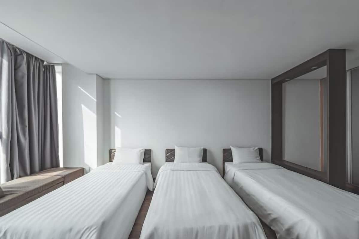 1 Schlafzimmer, Schreibtisch, Verdunkelungsvorhänge