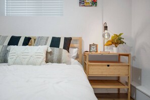 2 bedrooms, desk, iron/ironing board, free WiFi