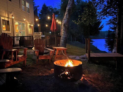 South Twin Place - Comfortable year-round home on the shores of South Twin Lake!