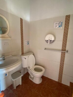 Dusj og toalettpapir