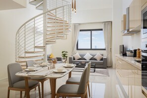 Duplex, 1 Bedroom | Living area