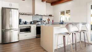 茶具/咖啡用具、冰箱、微波炉、烤箱