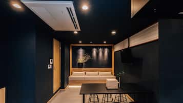 Family Room, Non Smoking (Superior) | Living area | 40-inch LCD TV with cable channels