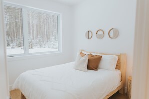 3 habitaciones, cuna de viaje, wifi y ropa de cama