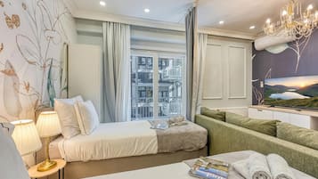 Laptop workspace, free WiFi, bed sheets