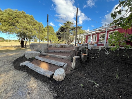 Exterior. Icena Farm Accommodation