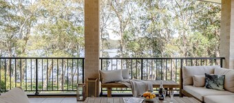 Aria Shores - Your Lakeside Haven
