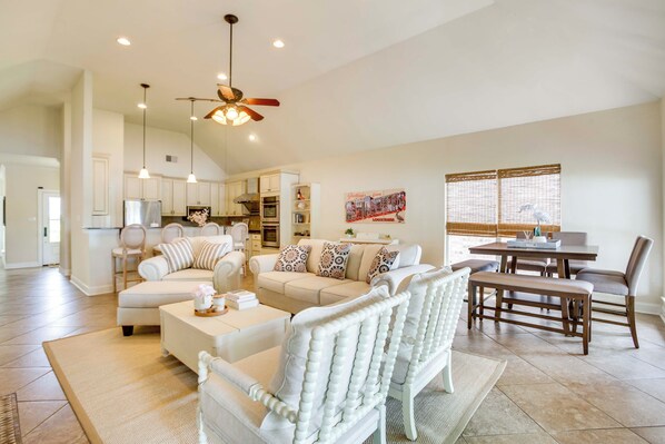 House (3 Bedrooms) | Interior - Waterfront Home 30 Mi to New Orleans w/ Boat Dock (Slidell)