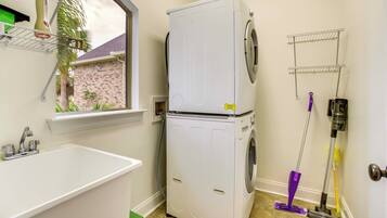 Nhà (3 Bedrooms) | Nội thất