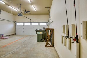 House (3 Bedrooms) | Interior - Waterfront Home 30 Mi to New Orleans w/ Boat Dock (Slidell)