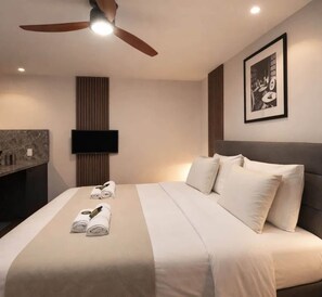 Imagen sin descripción, 3 de 16, botón