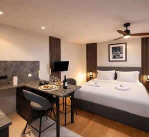 Unclassified image, 3 of 16, button