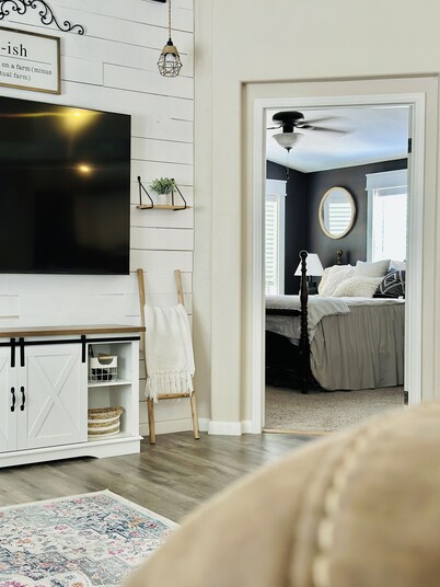 Cozy home in the heart of St Johns!