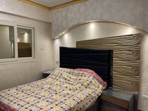 2 bedrooms, iron/ironing board, WiFi, bed sheets - Cozy Home in the heart of new Cairo (New Cairo City)