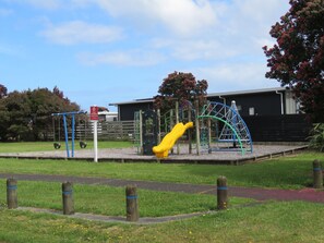 Children's area - Bach @ 45 - Ninety Mile Beach a Few minutes away (Ahipara)