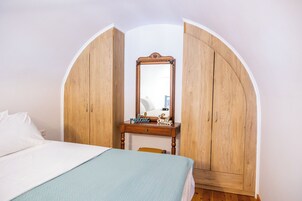 Apartamento | 2 dormitorios, caja fuerte, escritorio y tabla de planchar con plancha