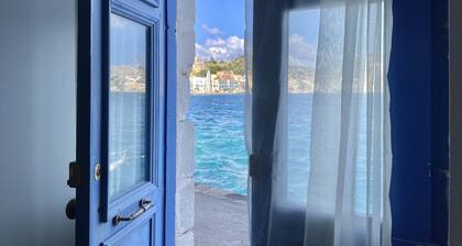 Pitini 2 - Seafront - Harbour view