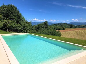Piscine extérieure, piscine chauffée