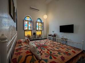 1 chambre, fer et planche à repasser, Wi-Fi, draps fournis